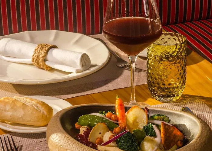 فندق La Dehesa De Don Pedro مونيستيرايو